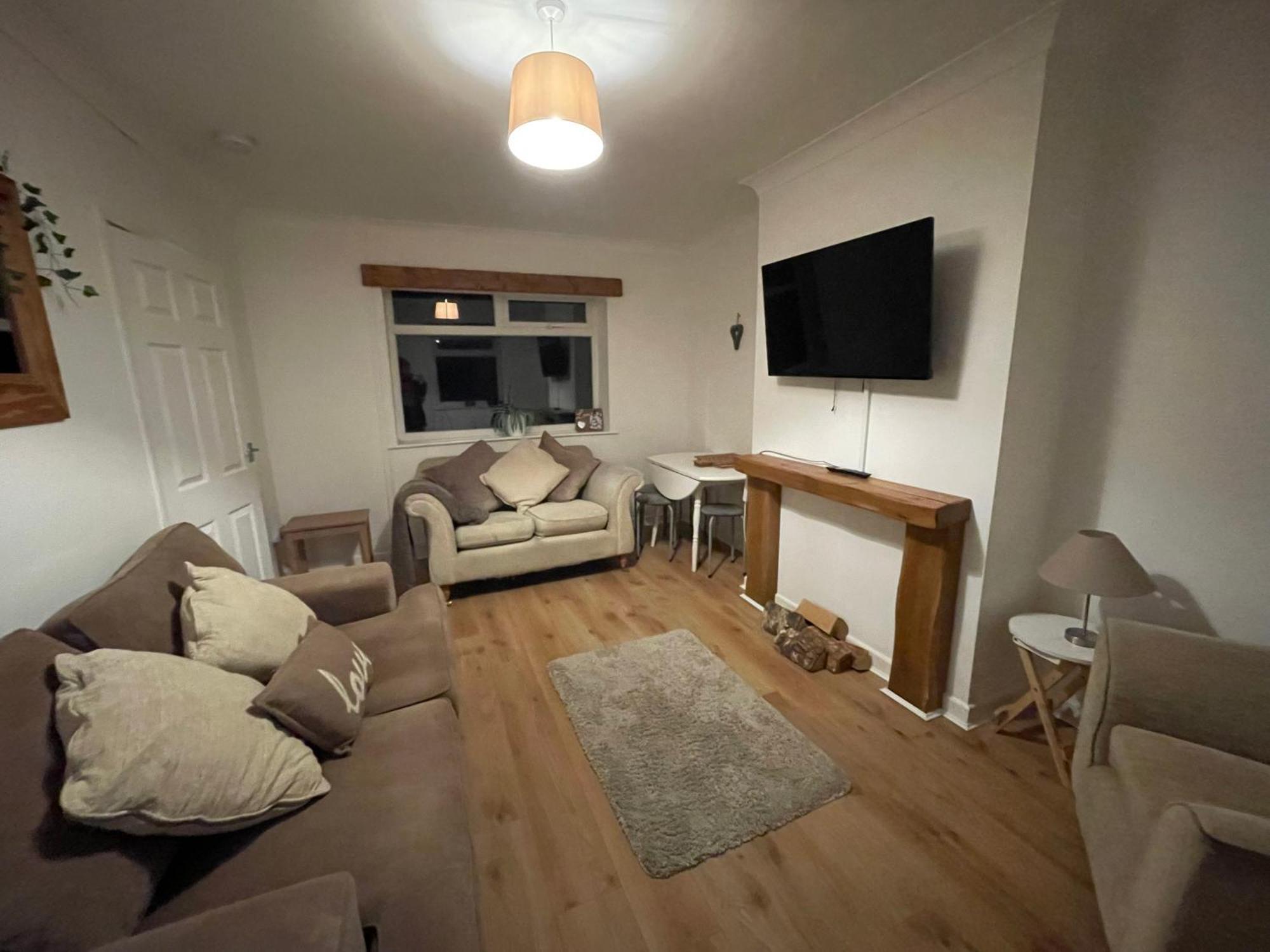 Afan Valley Home - Contractor Accommodation Port Talbot Exterior photo